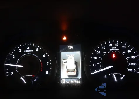 2015 Toyota Sienna Xle 7 Passenger z USA, uszkodzony, nr VIN 5TDDK3DC7FS103648